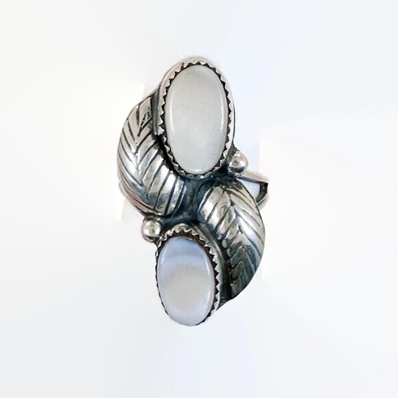 Mother of Pearl, Sterling Silver, Native American, White, Shell, Navajo, Feather - Picture 2 of 5